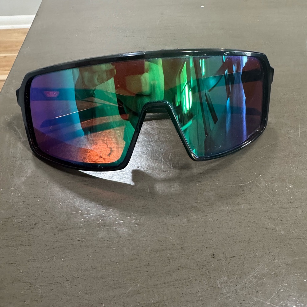 Men’s Oakley Sutro Sunglasses - brand new
